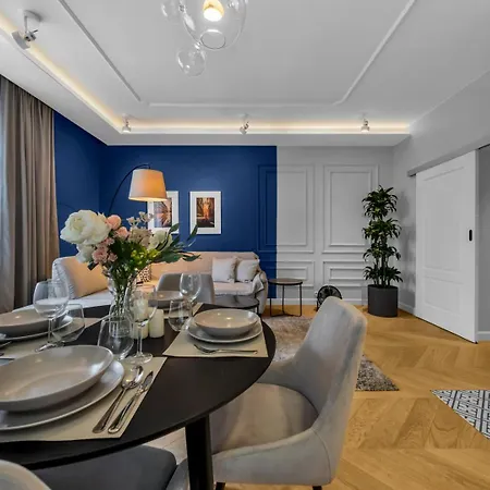 Old Town - Location, Workspace - By Rentujemy Apartamento *