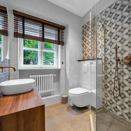 Old Town - Location, Workspace - By Rentujemy Varšava