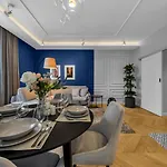 Old Town - Location, Workspace - By Rentujemy شقة *