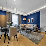 Old Town - Location, Workspace - By Rentujemy * وارسو